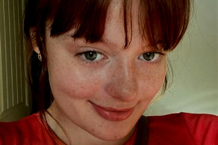 Stella, 39, a red green-eyed european companion based in Portstewart. Offering Couples, Girlfriend Experience, Party Girl. Available for incall and outcall, ...