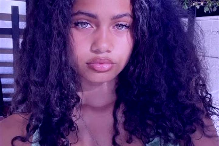 Stella, 39, a red green-eyed mixed companion based in Lasi Dua. Offering BDSM, Deep French Kissing, Duos. Available for incall and outcall, day and evening d...