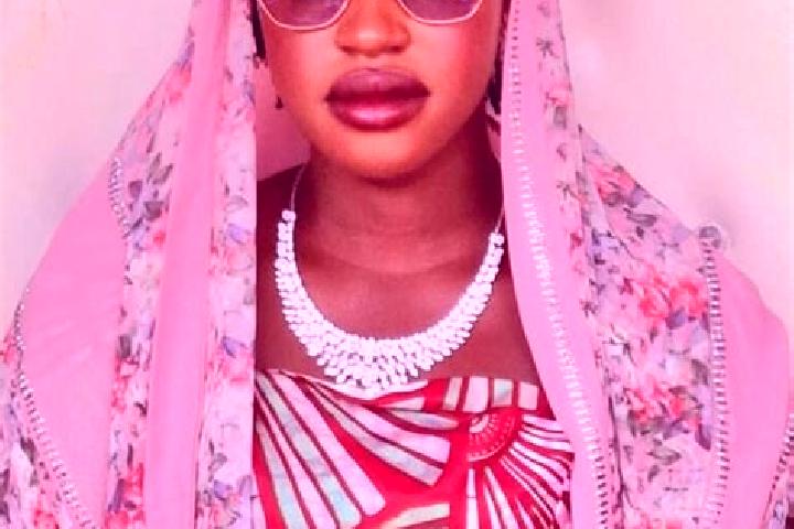 Stella, 39 — Escort in Komsilga, Burkina Faso