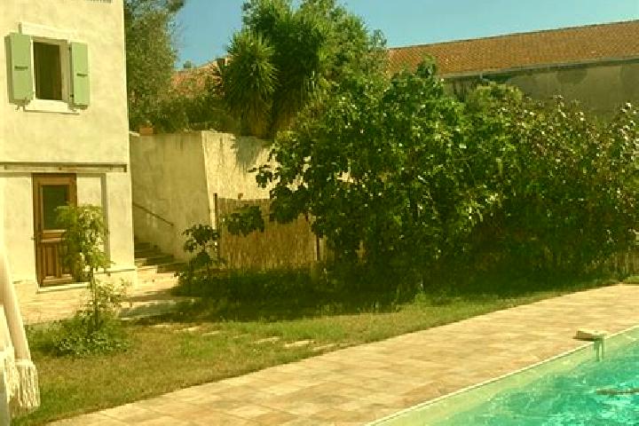 Stella, 39 — Escort in Ouveillan, France