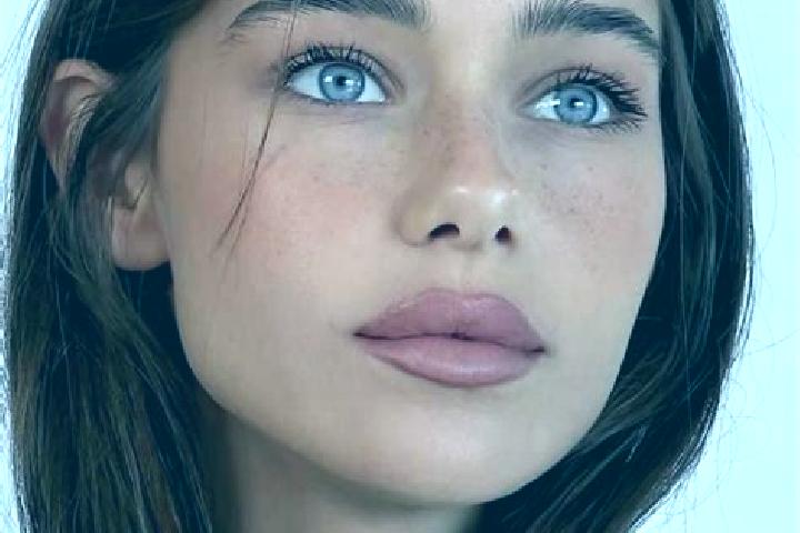 Victoria, 20, a brunette grey-eyed european companion based in Puiestii de Sus. Offering Couples, Domination, BDSM. Available for incall and outcall, overnig...