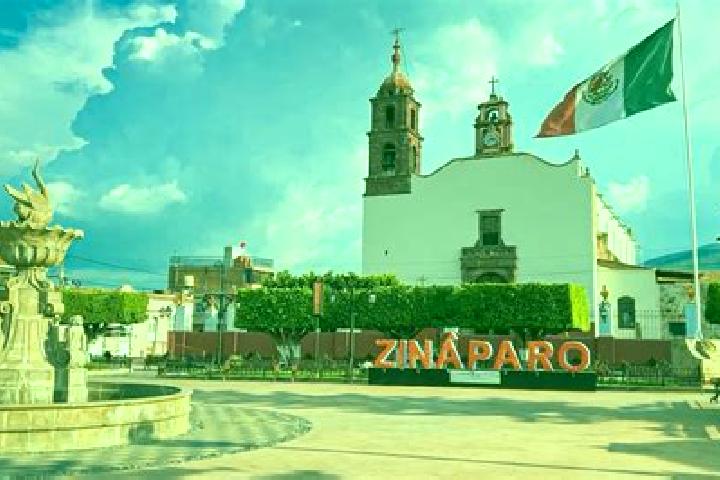 Victoria, 20 — Escort in Altamira de Zinaparo, Mexico