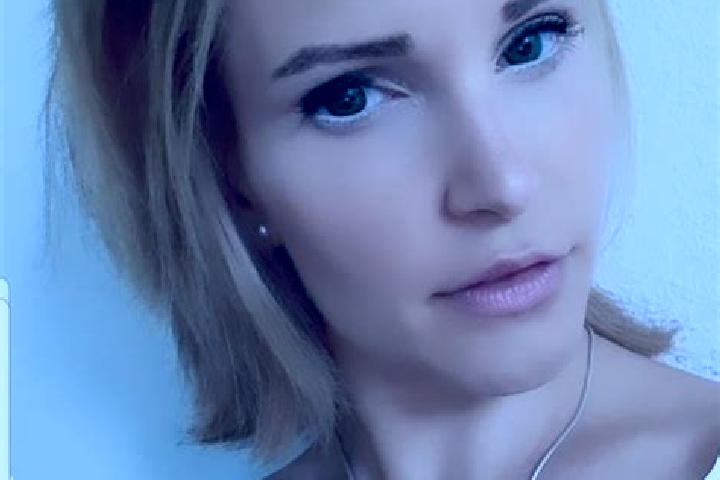 Victoria, 20 — Escort in Fonda, United States