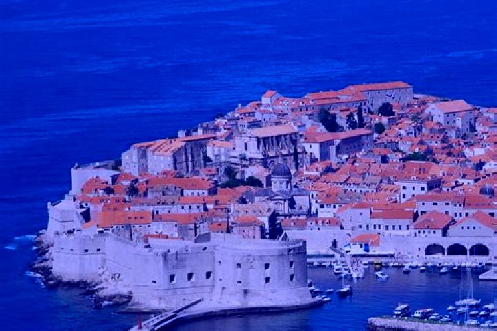 Victoria, 20 — Escort in Ivankovo, Croatia