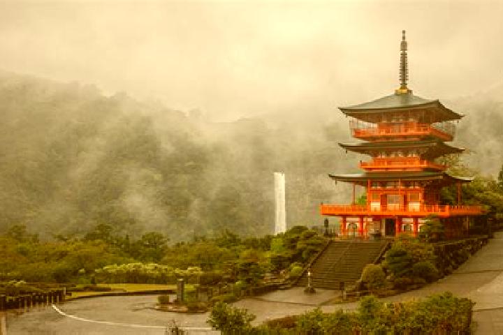 Victoria, 20 — Escort in Kumano, Japan
