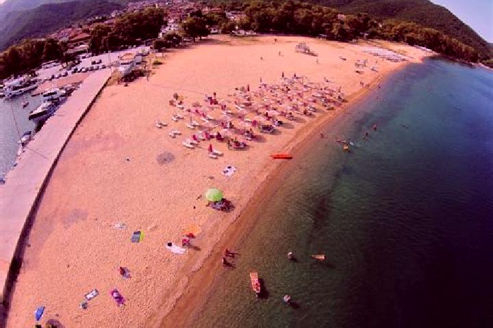 Victoria, 20 — Escort in Mikri Volvi, Greece