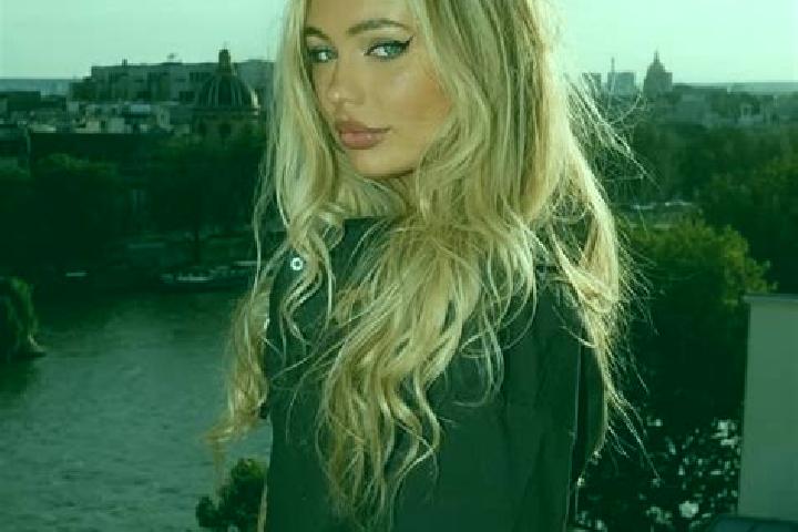 Victoria, 20 — Escort in Otluoglu, Turkey
