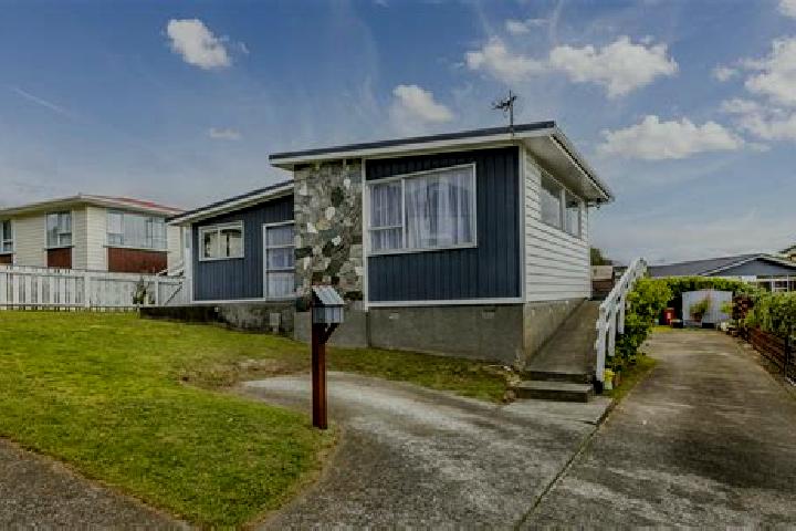 Victoria, 20 — Escort in Papakowhai, New Zealand
