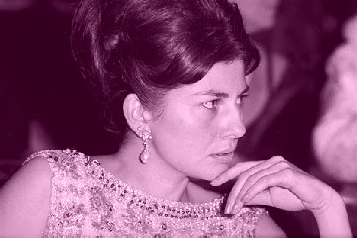 Victoria, 20 — Escort in Tang-e Lateh, Iran