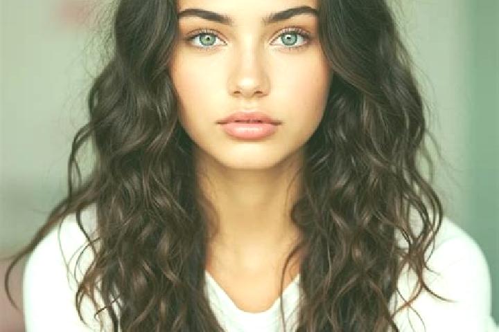 Victoria, 21, a auburn amber-eyed mediterranean companion based in Cam Le. Offering Massage, Couples, OWO. Available for incall and outcall, overnight bookin...