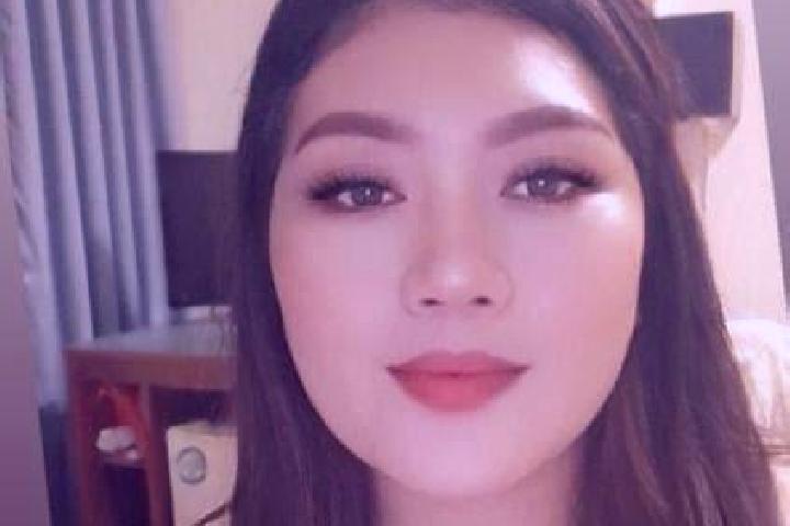 Victoria, 21, a chestnut hazel-eyed asian companion based in Bargara. Offering Domination, Dinner Date, Couples, Girlfriend Experience. Available for incall ...