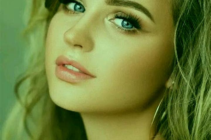 Victoria, 21, a dark blonde blue-eyed caribbean companion based in Bujalance. Offering Erotic Massage, Dinner Date, A-Level. Available for incall and outcall...