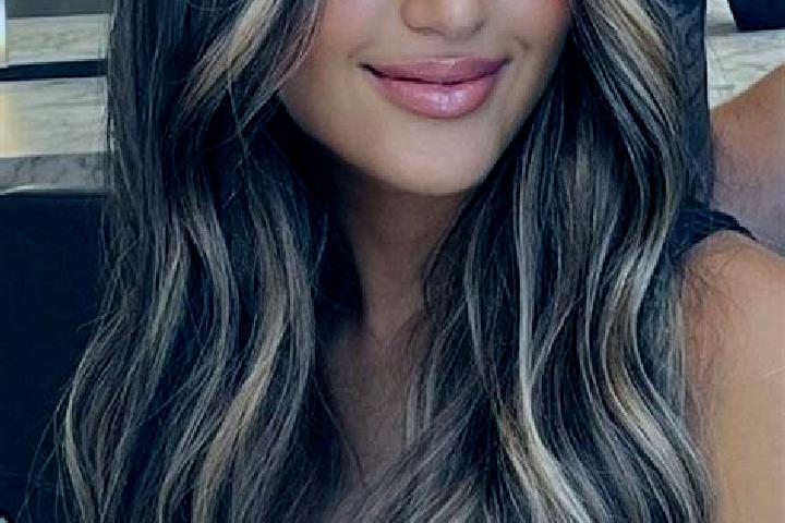 Victoria, 21, a dark blonde brown-eyed european companion based in Rembaza. Offering Erotic Massage, Tantra. Available for incall and outcall, day and evenin...