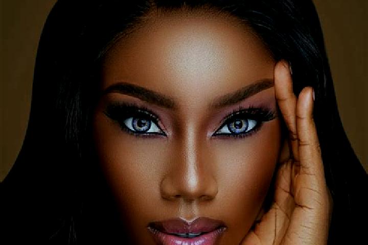 Victoria, 21, a red blue-eyed ebony companion based in Okanguati. Offering Striptease, Party Girl, Deep French Kissing, 69, Erotic Massage. Available for inc...