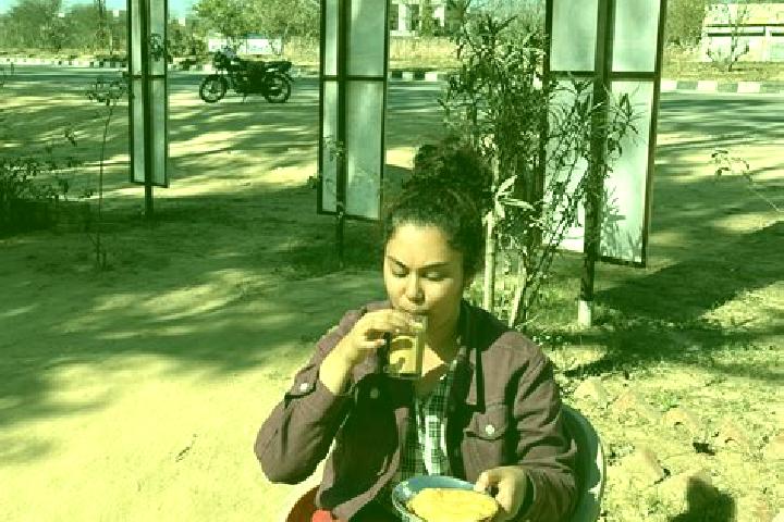 Victoria, 21 — Escort in Firozpur, India
