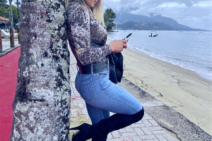 Victoria, 21 — Escort in Major Sales, Brazil