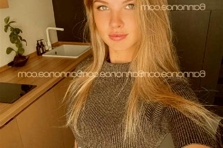 Victoria, 21 — Escort in Mery-sur-Marne, France