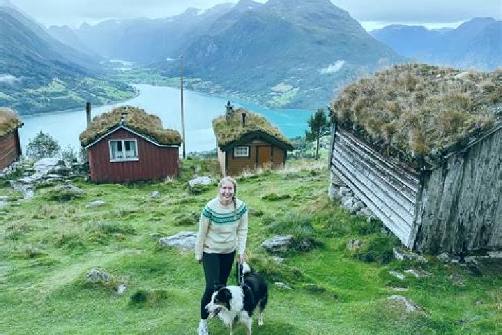 Victoria, 21 — Escort in Royrvik, Norway