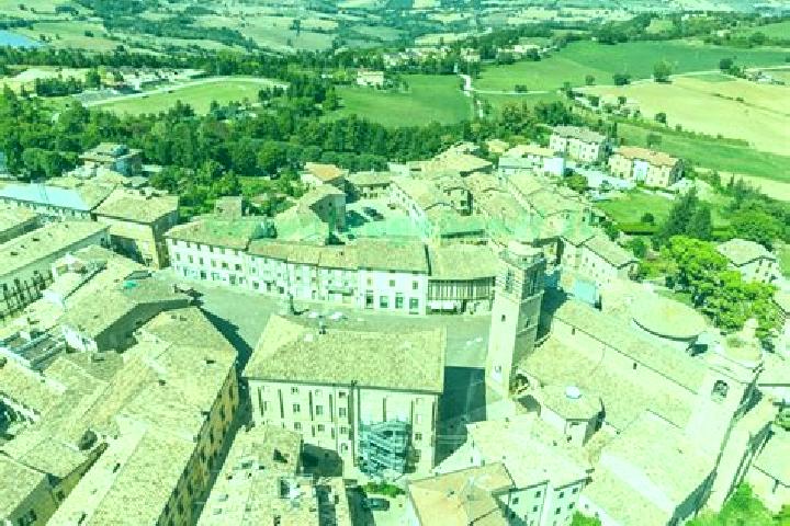 Victoria, 21 — Escort in San Ginesio, Italy