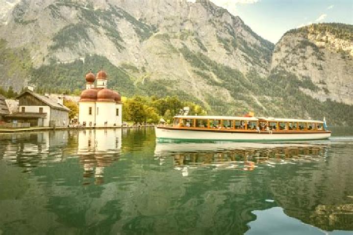 Victoria, 21 — Escort in Schoenau am Koenigssee, Germany