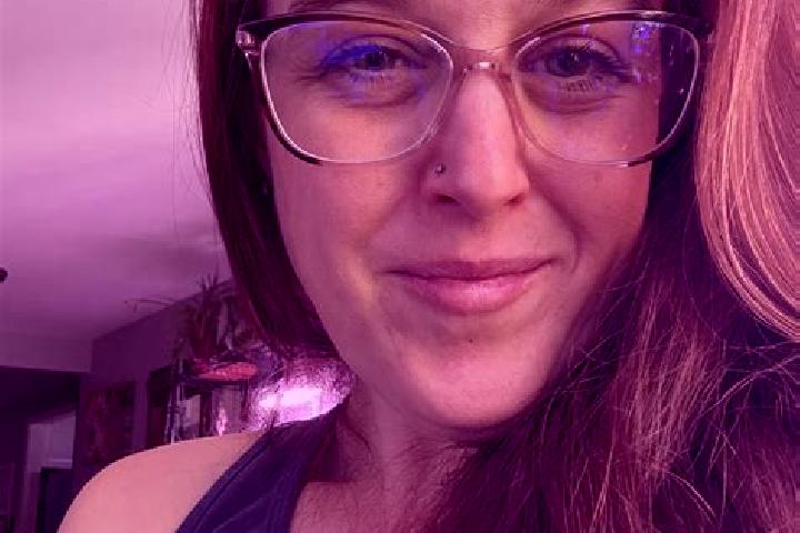 Victoria, 22 — Escort in Englewood, United States