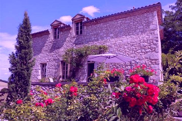 Victoria, 22 — Escort in Gael, France