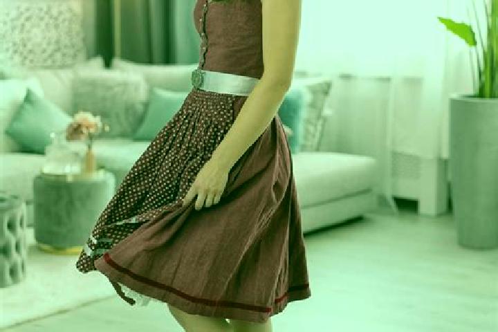 Victoria, 22 — Escort in Janze, France