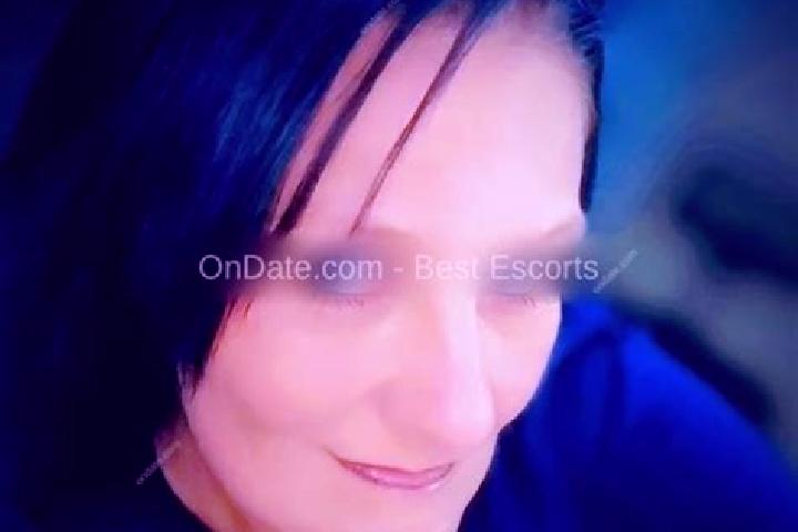 Victoria, 22 — Escort in West Longview, United States