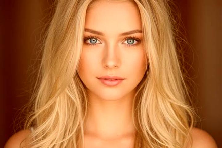 Victoria, 23, a blonde amber-eyed mixed companion based in Coclecito. Offering Couples, A-Level, Domination. Available for incall and outcall, day and evenin...