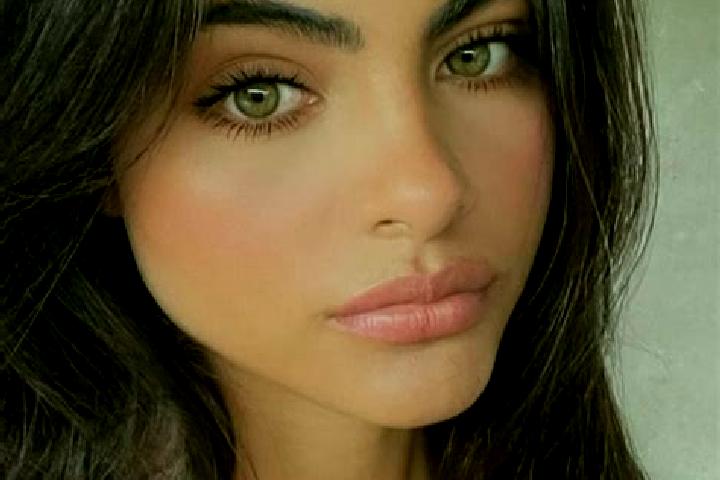 Victoria, 23, a blonde grey-eyed indian companion based in Luanda. Offering CIM, Couples, Striptease. Available for incall and outcall, day and evening dates.