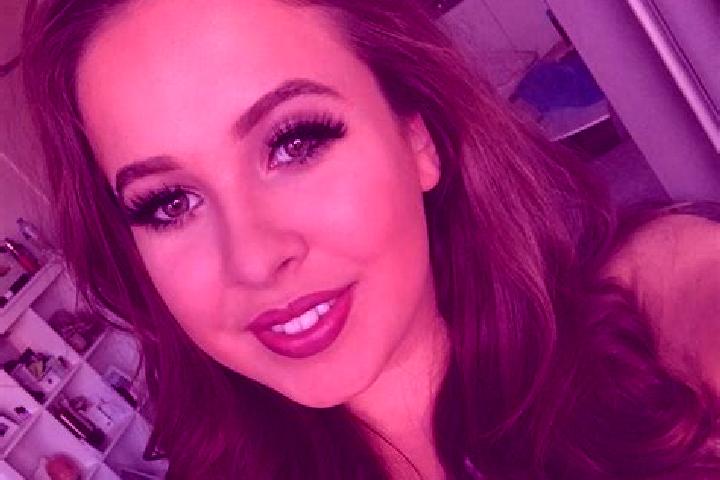 Victoria, 23, a brunette brown-eyed slavic companion based in Schriek. Offering Striptease, Roleplay, Overnight, Tantra, Party Girl. Available for incall and...
