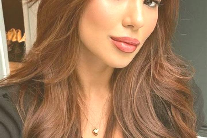 Victoria, 23, a chestnut brown-eyed latina companion based in Comiso. Offering Deep French Kissing, Dinner Date, Party Girl, Roleplay, Erotic Massage. Availa...