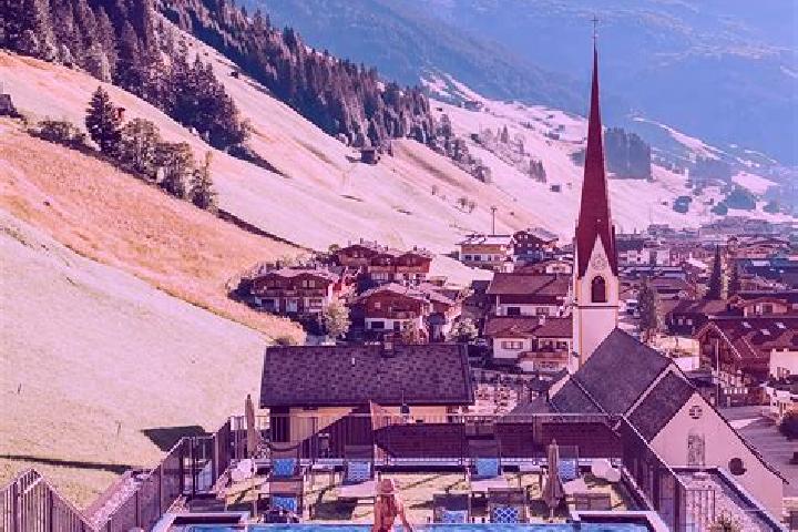 Victoria, 23 — Escort in Kaltenbach, Austria