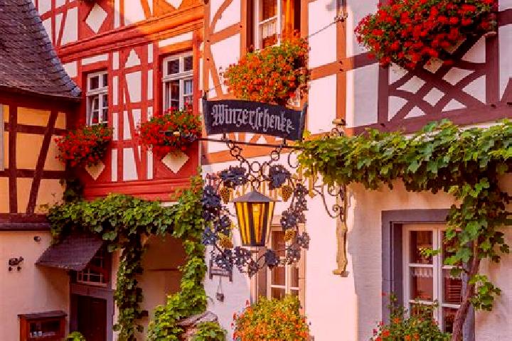 Victoria, 23 — Escort in Monchsdeggingen, Germany