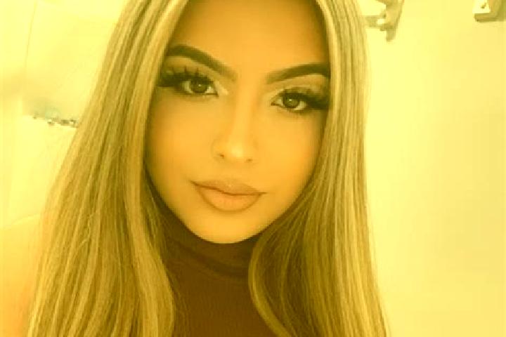 Victoria, 24, a blonde grey-eyed latina companion based in Karlovo. Offering GFE, Domination, Massage. Available for incall and outcall, day and evening dates.