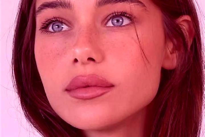 Victoria, 24, a brunette grey-eyed middle eastern companion based in Bobigny. Offering Overnight, Girlfriend Experience, Couples, Striptease. Available for i...
