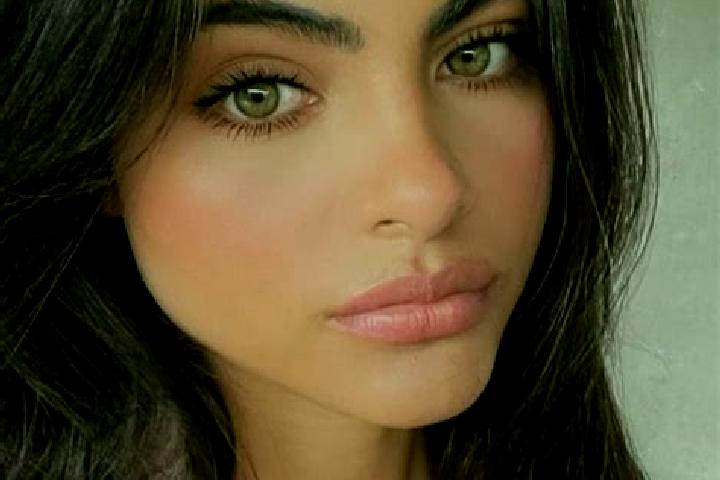 Victoria, 24, a brunette hazel-eyed latina companion based in Hiroshima. Offering 69, Dinner Date, Travel Companion, Fetish. Available for incall and outcall...