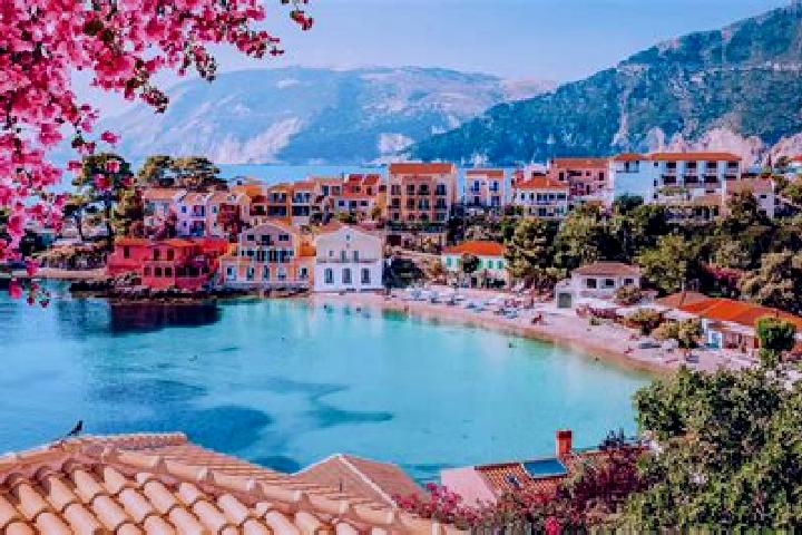 Victoria, 24 — Escort in Aravissos, Greece