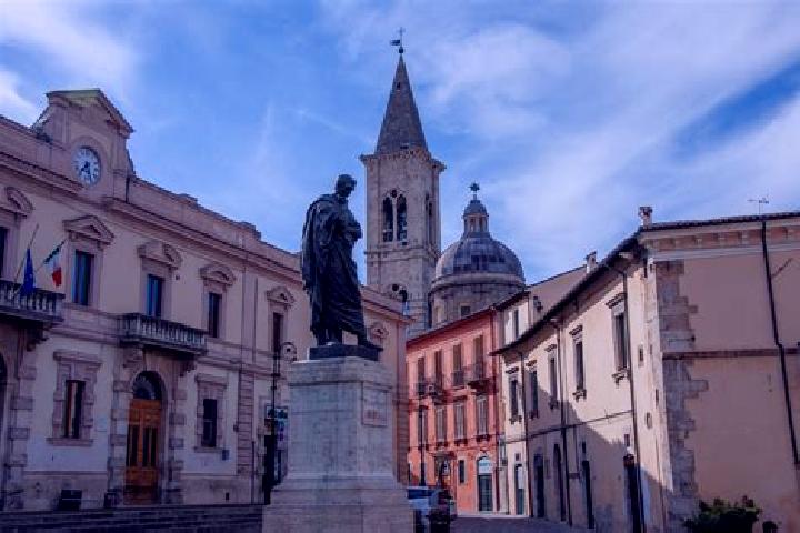 Victoria, 24 — Escort in Civitella Messer Raimondo, Italy