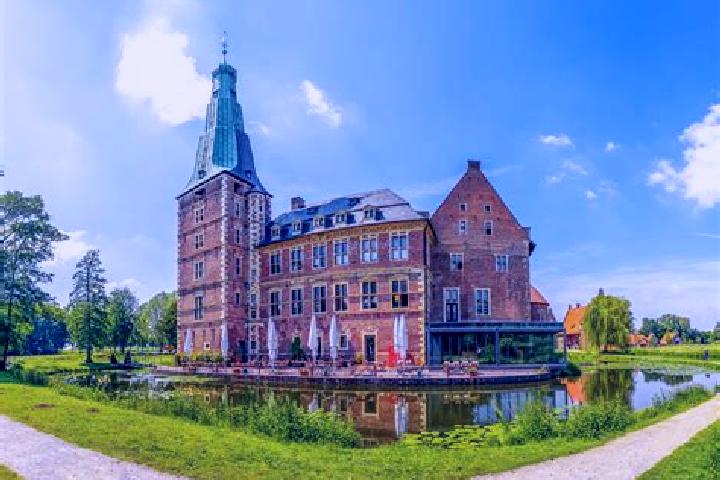Victoria, 24 — Escort in Metelen, Germany