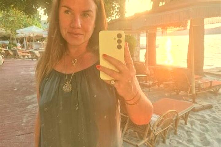 Victoria, 24 — Escort in Sahilkoey, Turkey