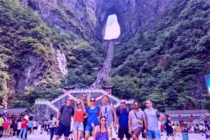 Victoria, 24 — Escort in Wulingyuan, China