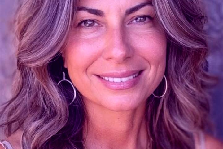 Victoria, 25, a brunette grey-eyed middle eastern companion based in Benna. Offering Duos, Roleplay, A-Level, Erotic Massage. Available for incall and outcal...