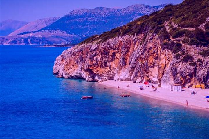 Victoria, 25 — Escort in Ivanaj, Albania