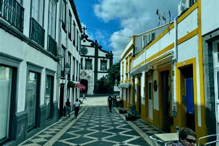 Victoria, 25 — Escort in Ponta Delgada, Portugal