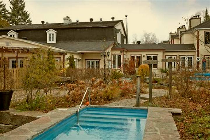 Victoria, 25 — Escort in Saint-Sauveur-des-Monts, Canada