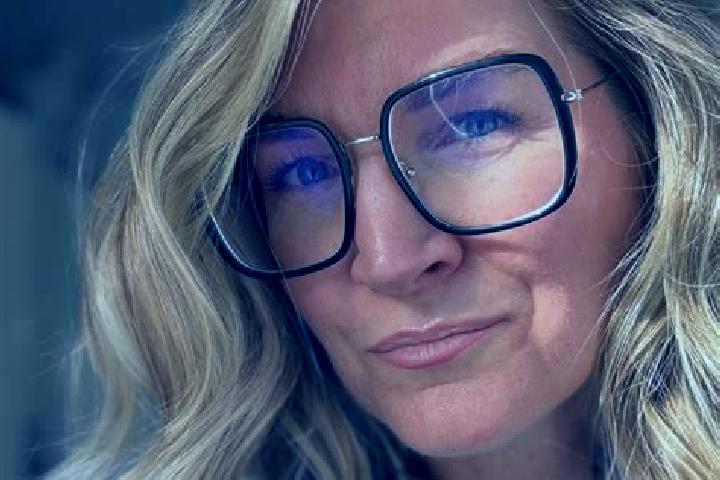 Victoria, 25 — Escort in Strahlungen, Germany
