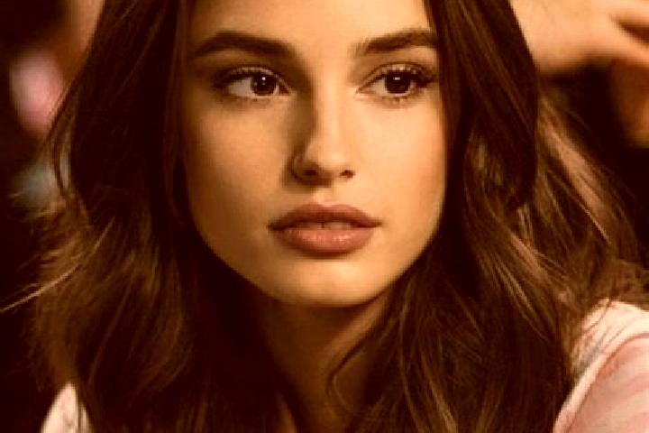 Victoria, 26, a brunette brown-eyed middle eastern companion based in Falerone. Offering BDSM, Couples, Domination, Striptease. Available for incall and outc...