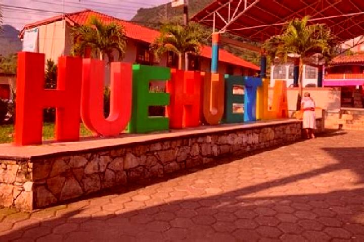 Victoria, 26 — Escort in Huehuetla, Mexico
