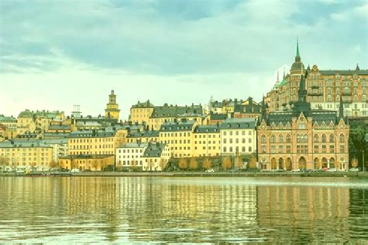 Victoria, 26 — Escort in Klaeppa, Sweden